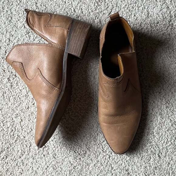 Lucky Brand *LK-Leymon LEATHER Bootie* Latte | GUC | Size 6.5 | Ankle Boot - Picture 4 of 13